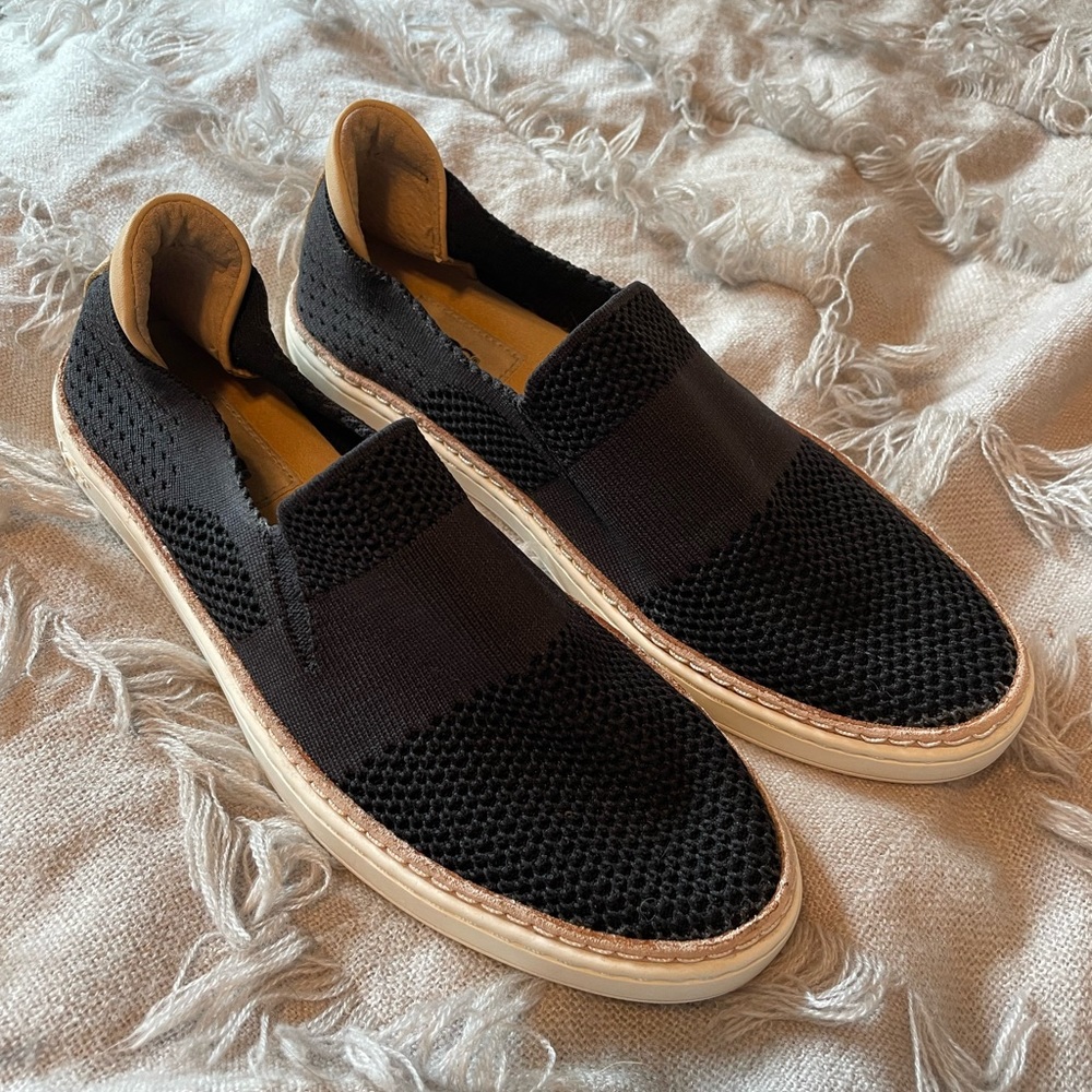 UGG Sammy Slip On Hyper Weave Casual Sneakers